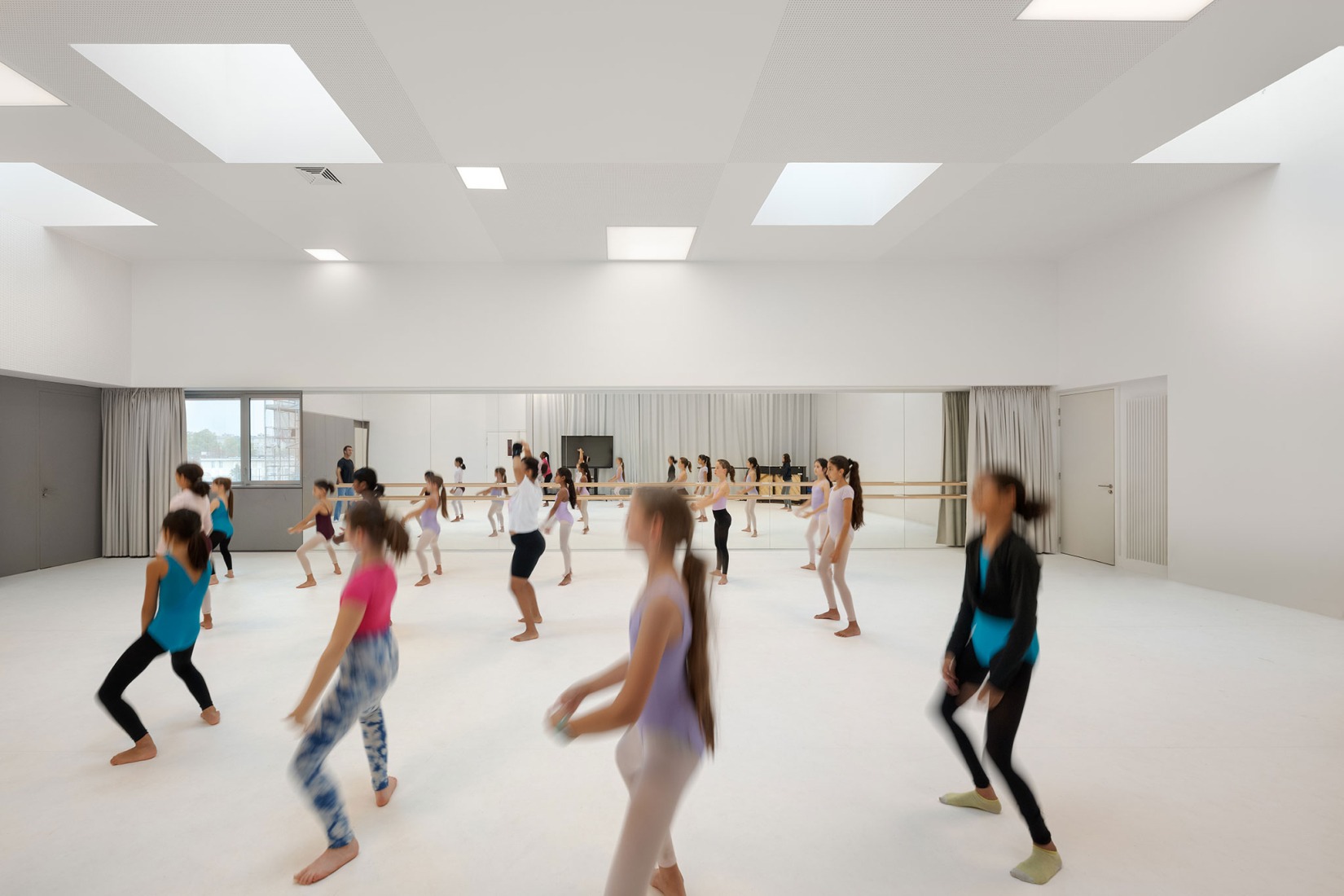 Dance, Music and Theatre Conservatoire by Dominique Coulon & associés. Photograph by Eugeni Pons.