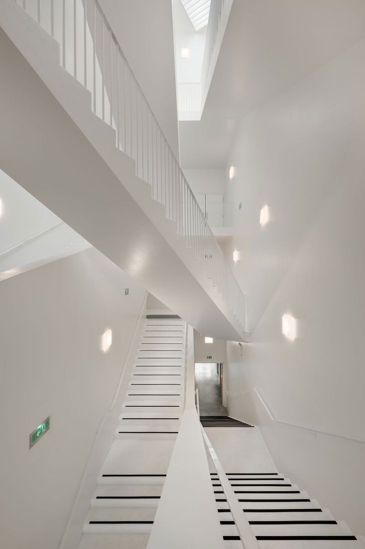 Dance, Music and Theatre Conservatoire by Dominique Coulon & associés. Photograph by Eugeni Pons.