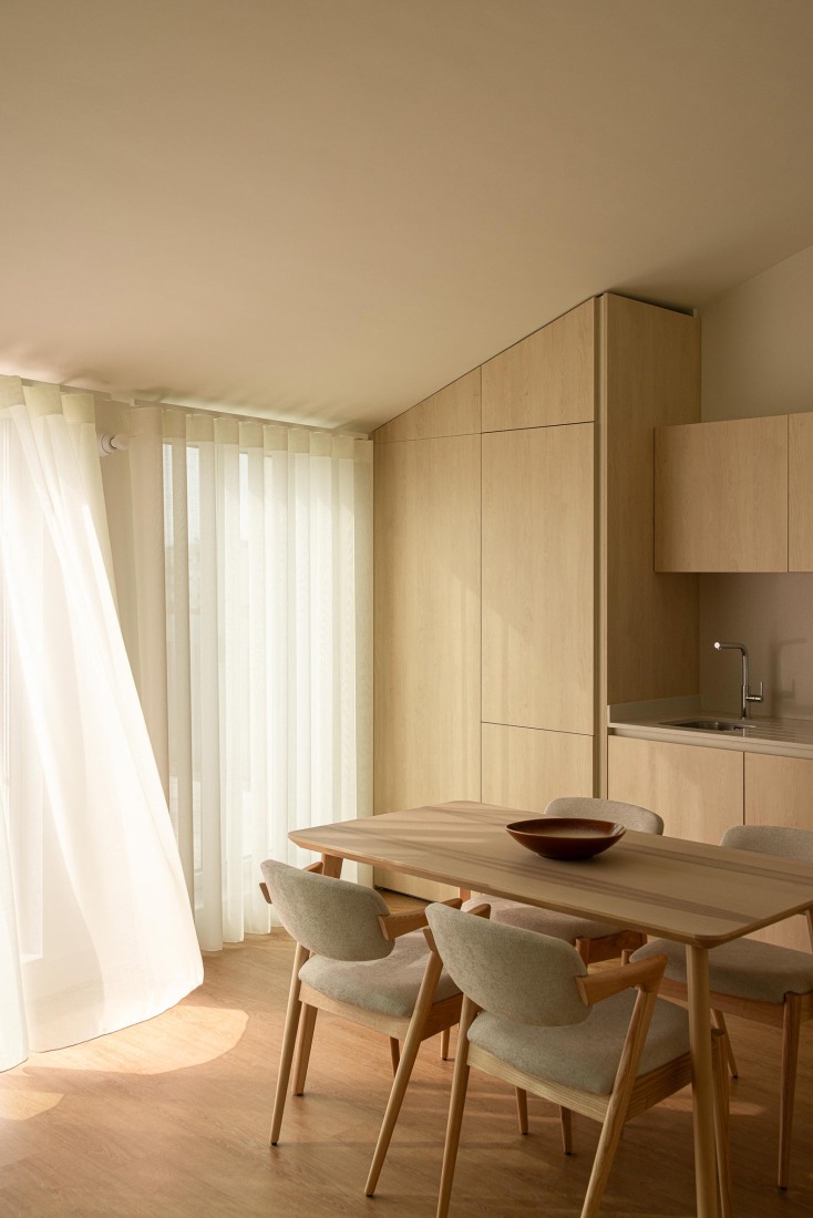 Costa Cabral Building by ENTRETEMPOS + ATA Atelier. Photograph by Ivo Tavares Studio.