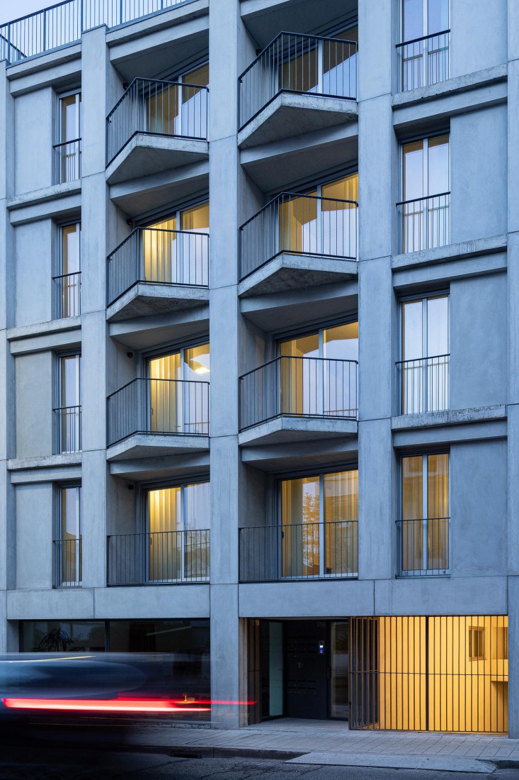 Costa Cabral Building by ENTRETEMPOS + ATA Atelier. Photograph by Ivo Tavares Studio.