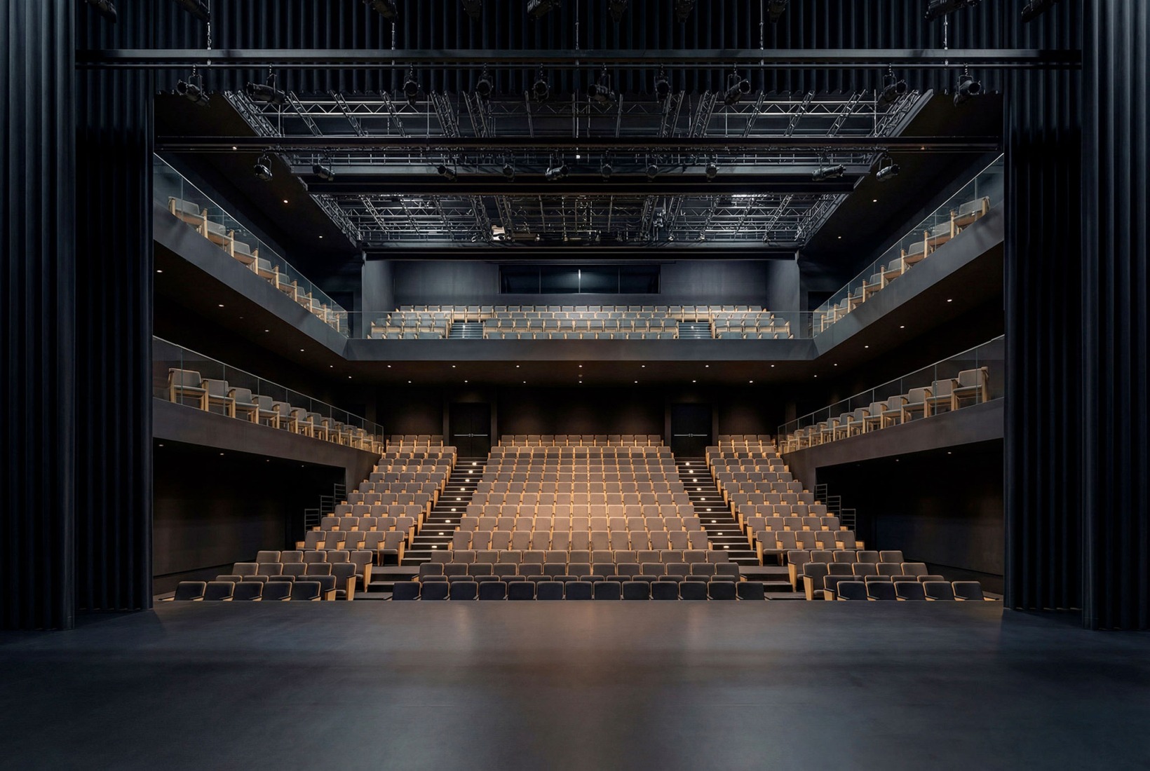 Theater. New Itaú Cultural headquarters by Estúdio Módulo.