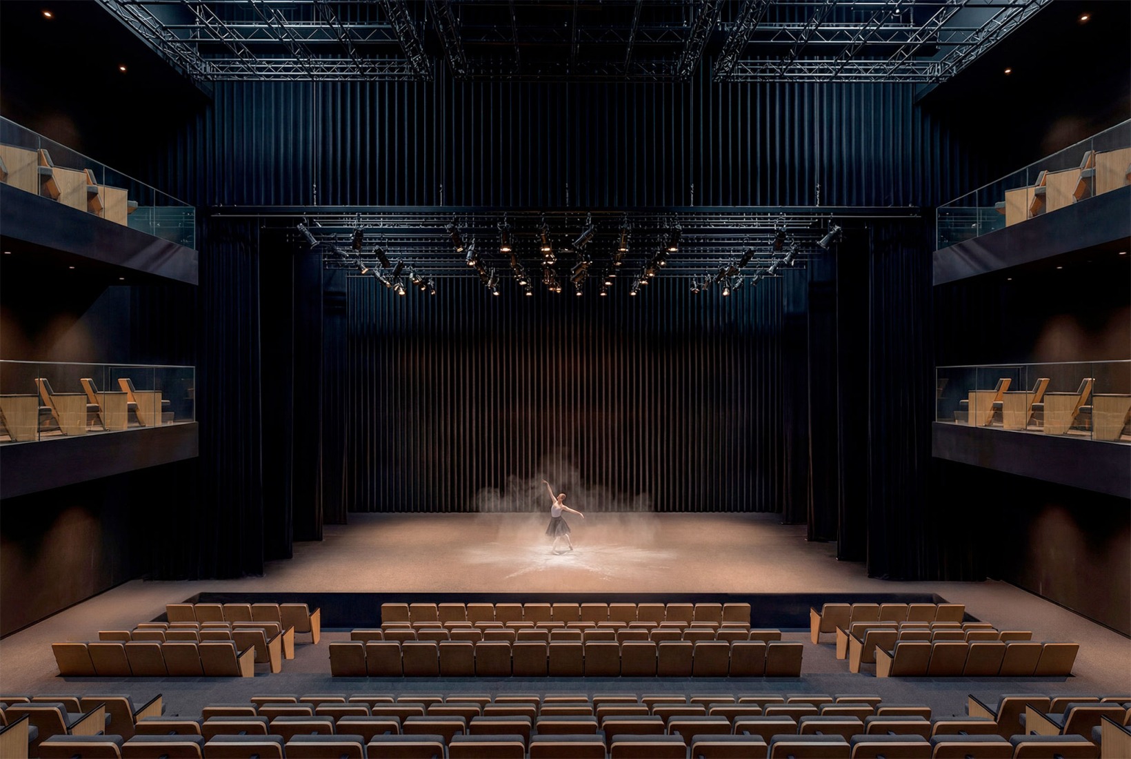 Theater. New Itaú Cultural headquarters by Estúdio Módulo.