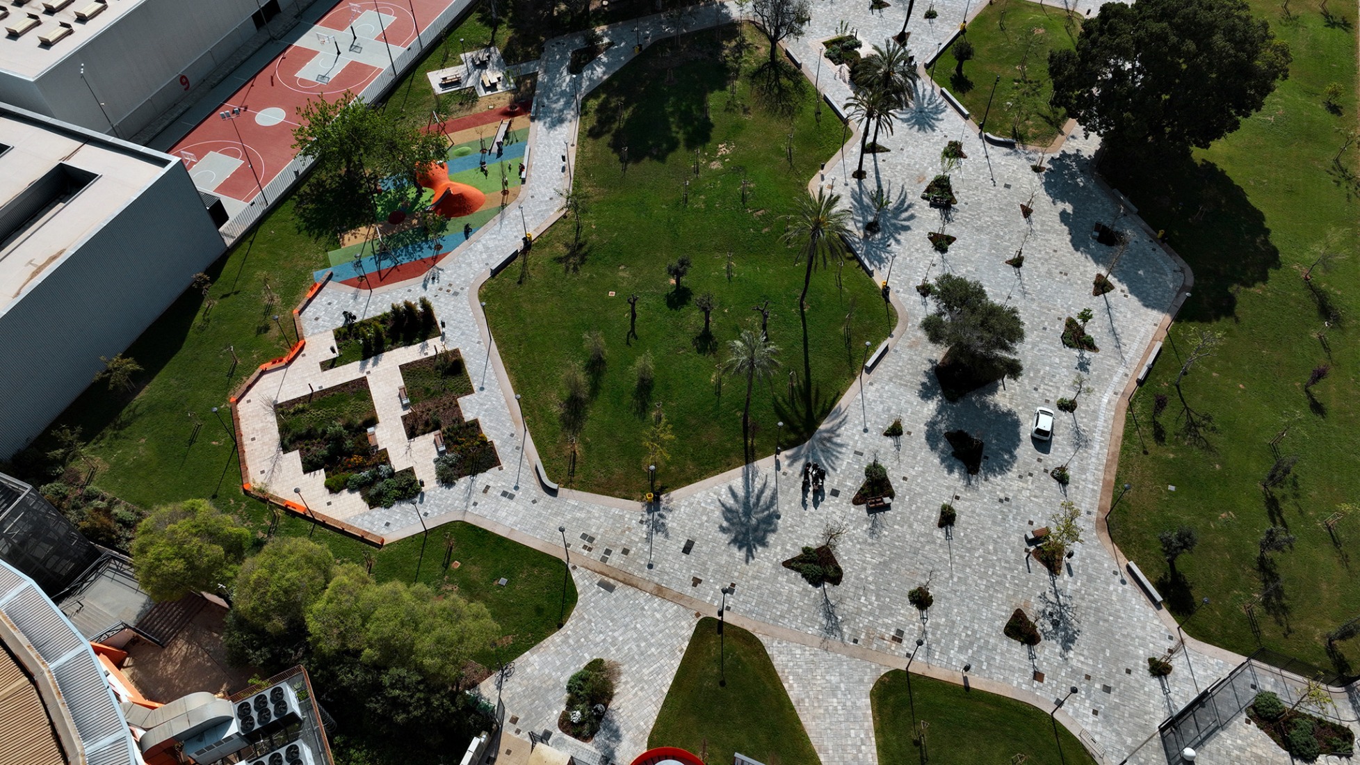 Roig Arena Park by Gustavo Marina Paisajistas. Photograph by Milena Villalba.