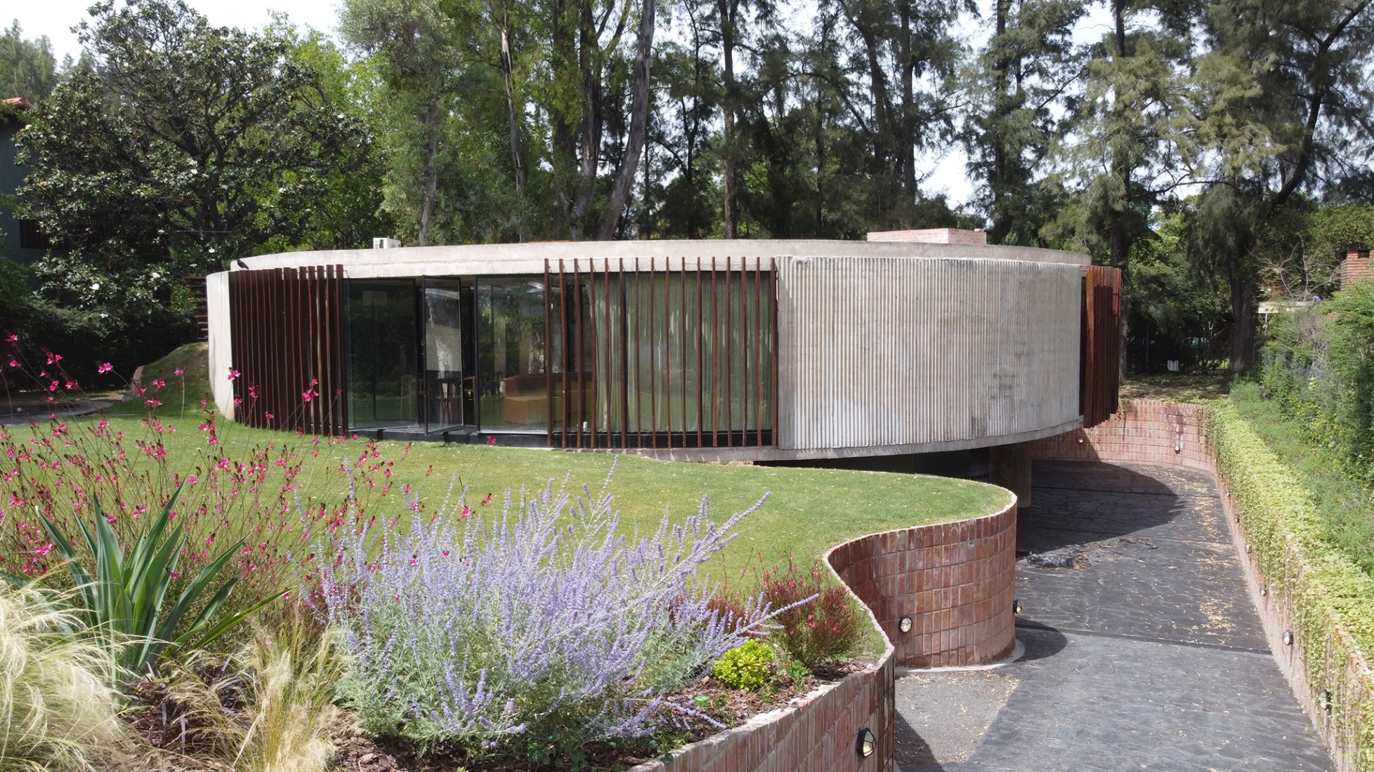 Casa JB por Haak Arquitectura. Fotografía por Sofía Plesky.