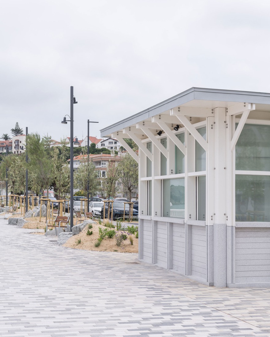 Paseo Marítimo de Comillas por Héctor Navarro + arkhitekton. Fotografía por Imagen Subliminal.