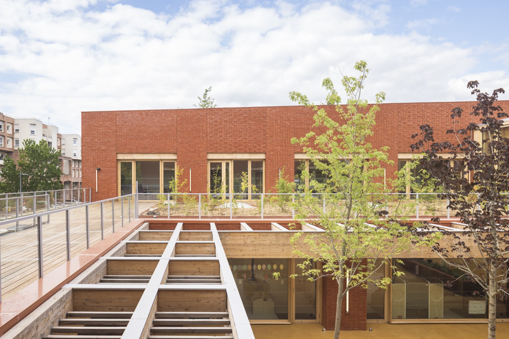 Jacques Prévert Public Services Center by HEMAA. Photograph by Sergio Grazia.