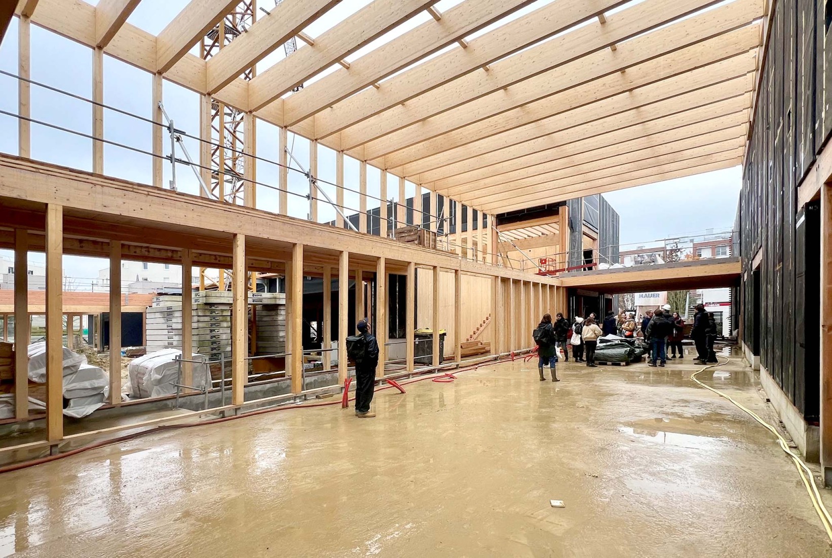 Construction process. Jacques Prévert Public Services Center by HEMAA.