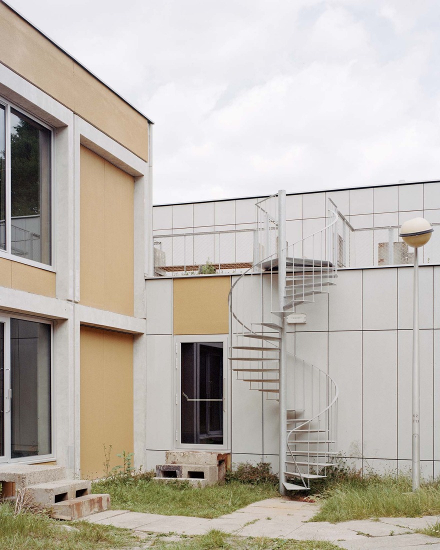 WVDM Living Lab by MAKER architecten. Photograph by Séverin Malaud.