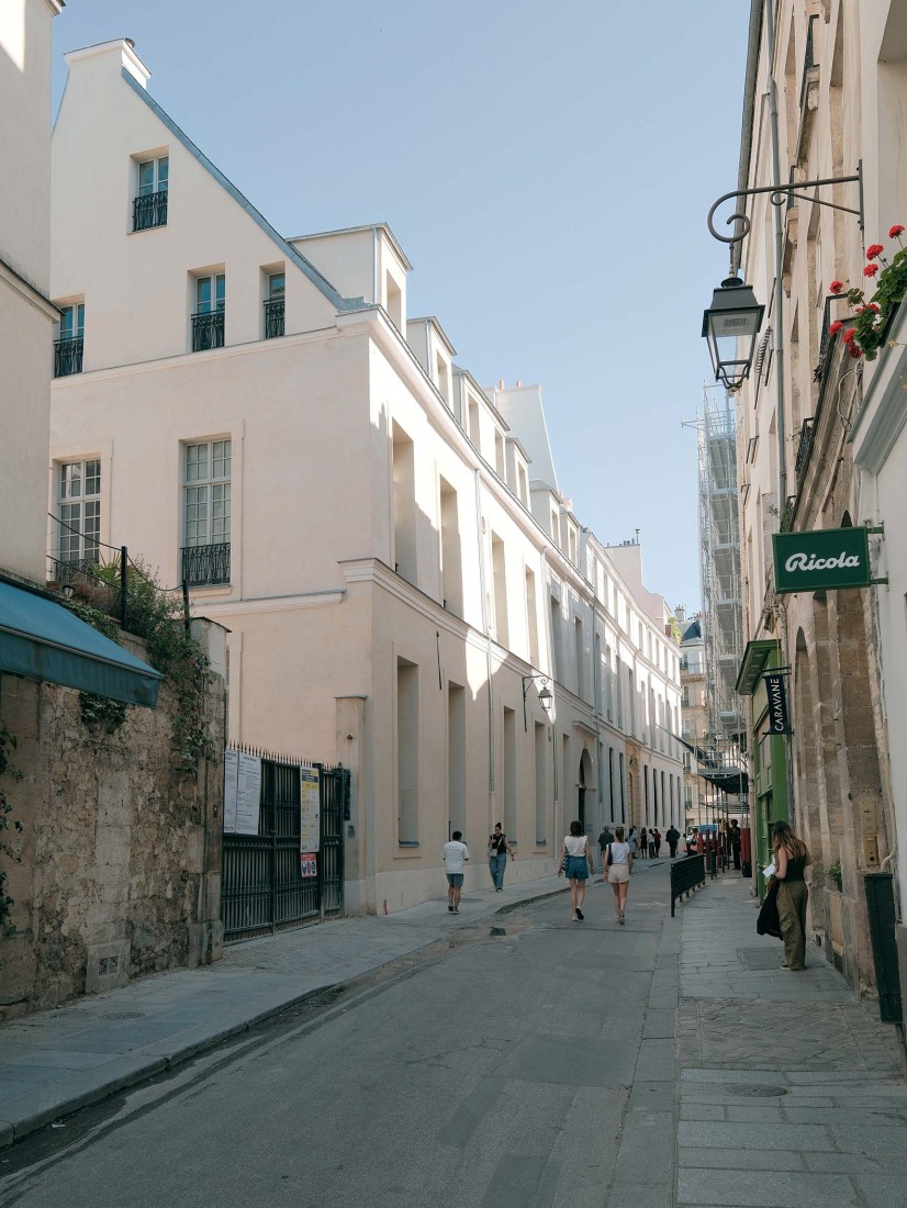 Pavée Street by MARS Architectes. Photograph by Raphael Renard.