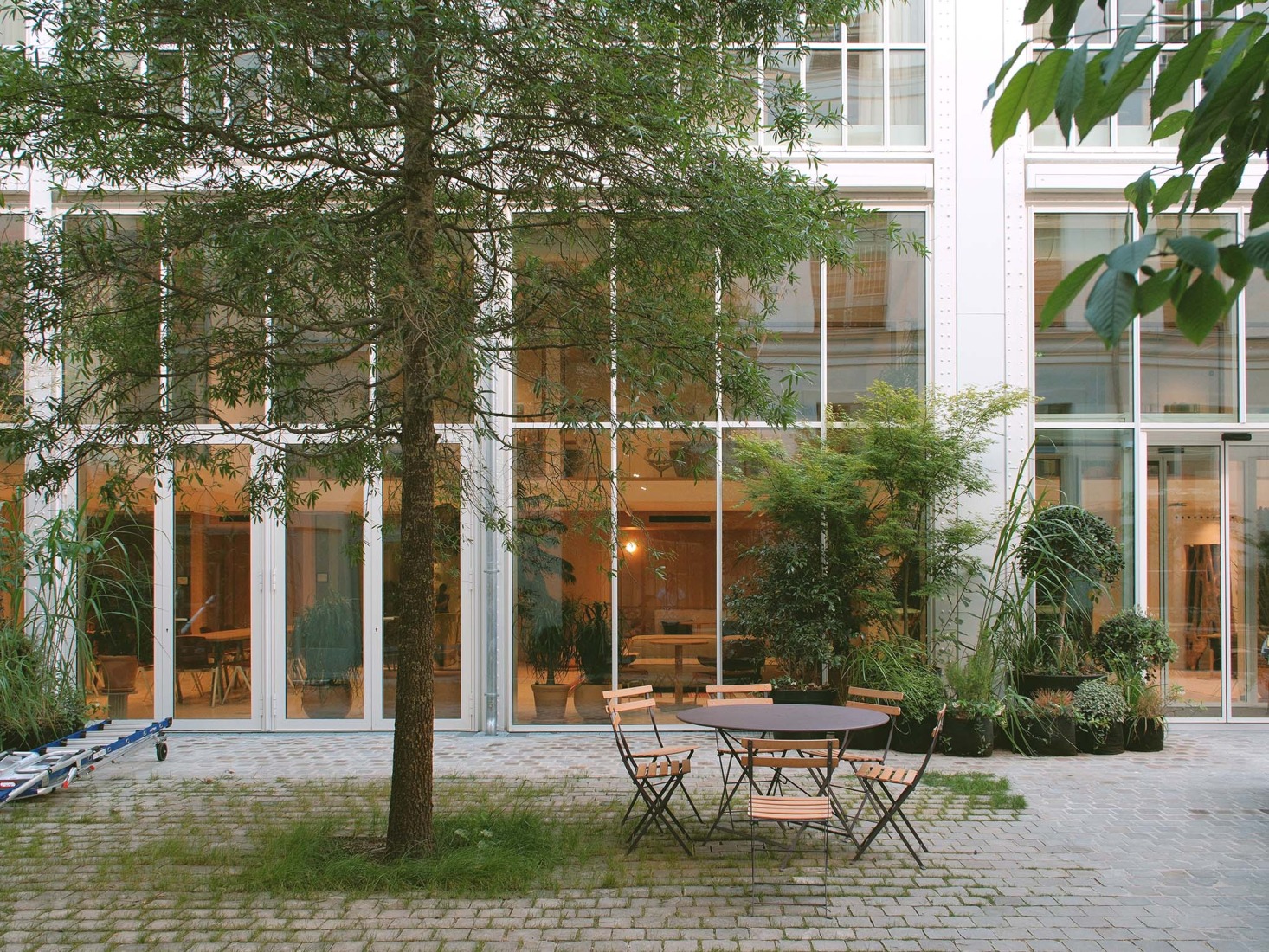 Pavée Street by MARS Architectes. Photograph by Raphael Renard.
