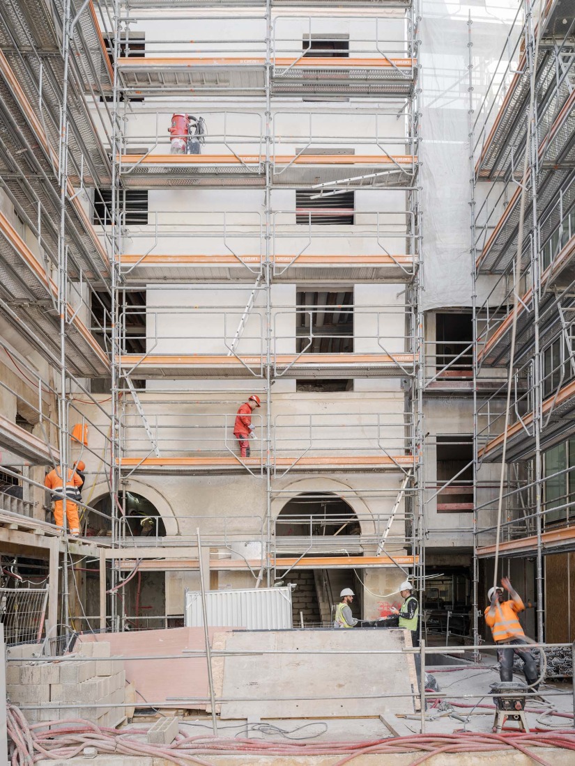 Constructive process. Pavée Street by MARS Architectes. Photograph by Maris Mezulis.