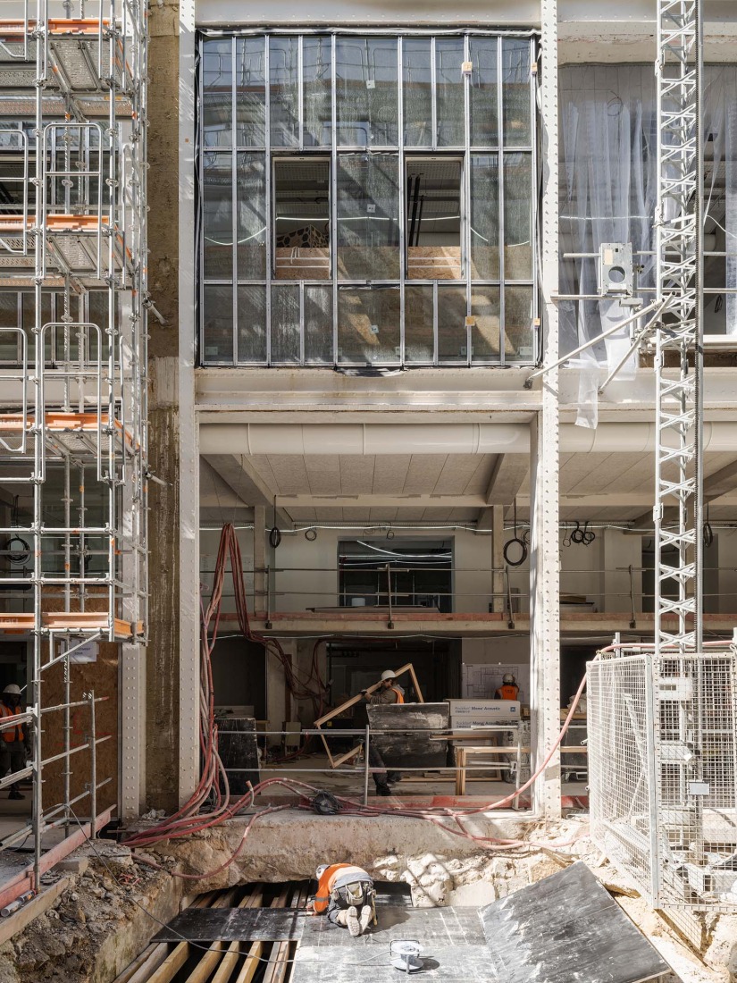Constructive process. Pavée Street by MARS Architectes. Photograph by Maris Mezulis.