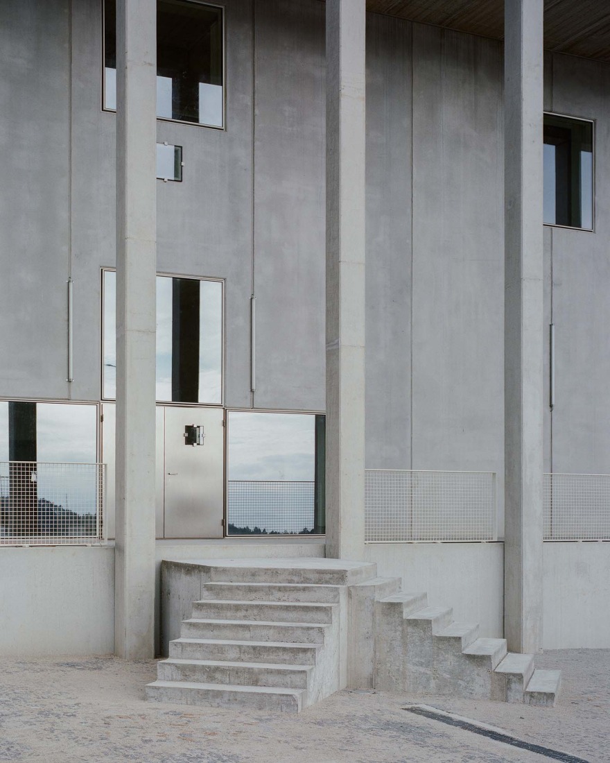 Corcet Headquarters Building by Nuno Melo Sousa. Photograph by Federico Farinatti. 