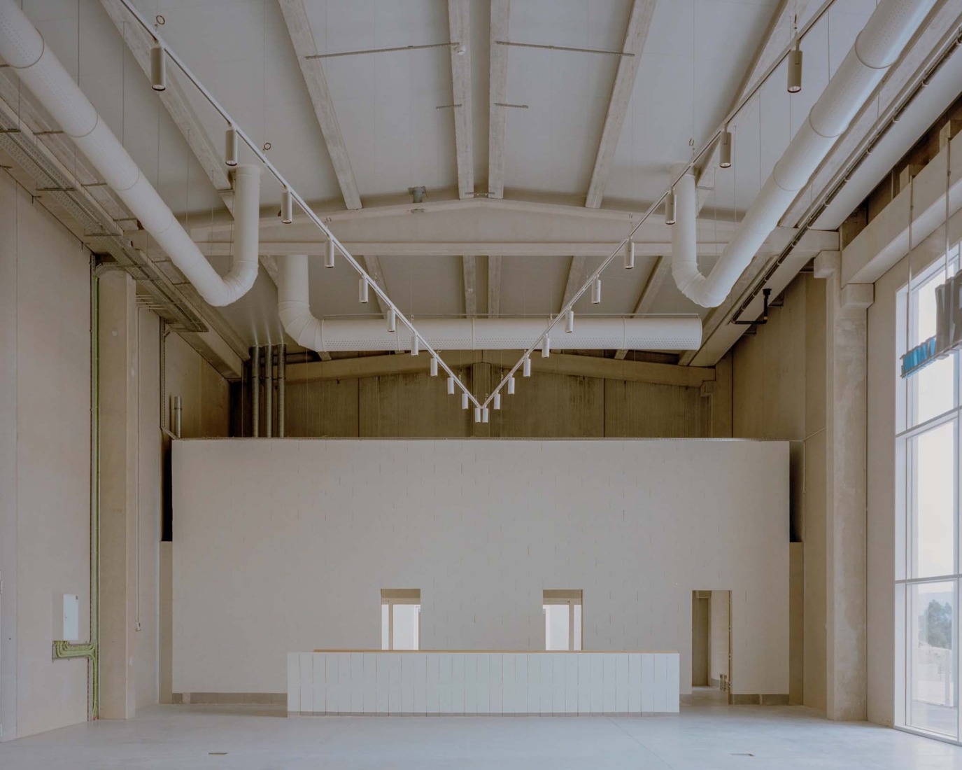 Corcet Headquarters Building by Nuno Melo Sousa. Photograph by Federico Farinatti. 