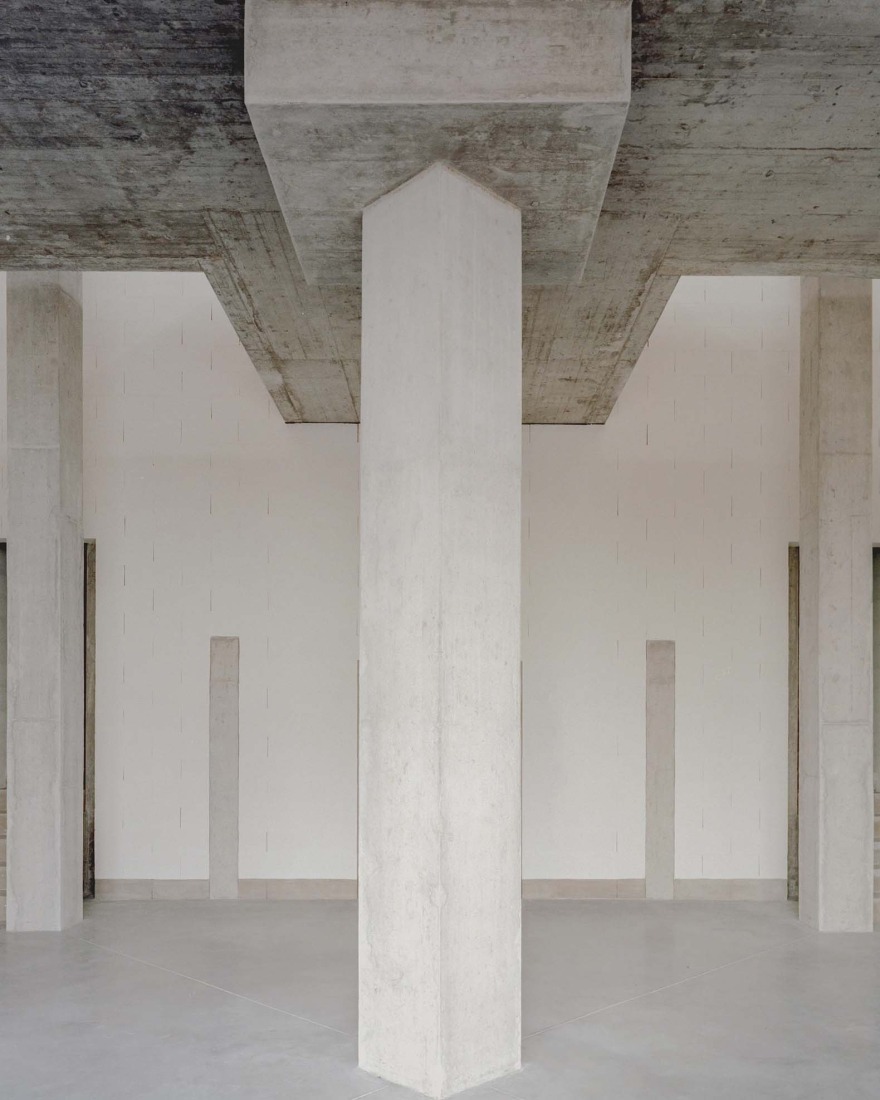Corcet Headquarters Building by Nuno Melo Sousa. Photograph by Federico Farinatti. 