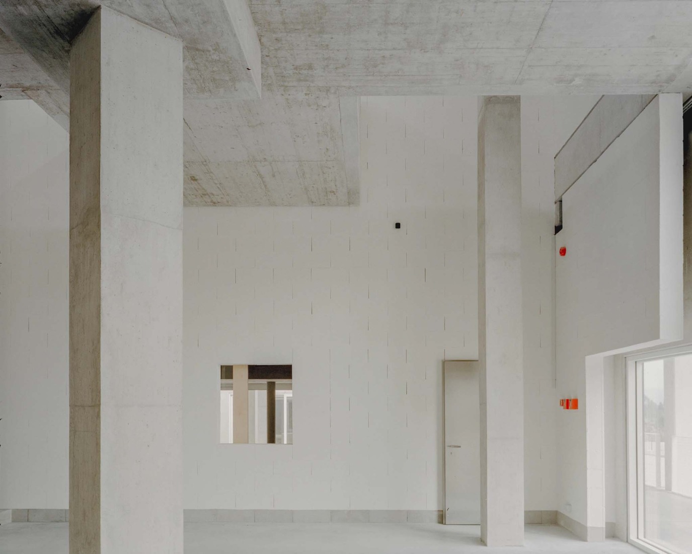 Corcet Headquarters Building by Nuno Melo Sousa. Photograph by Federico Farinatti. 