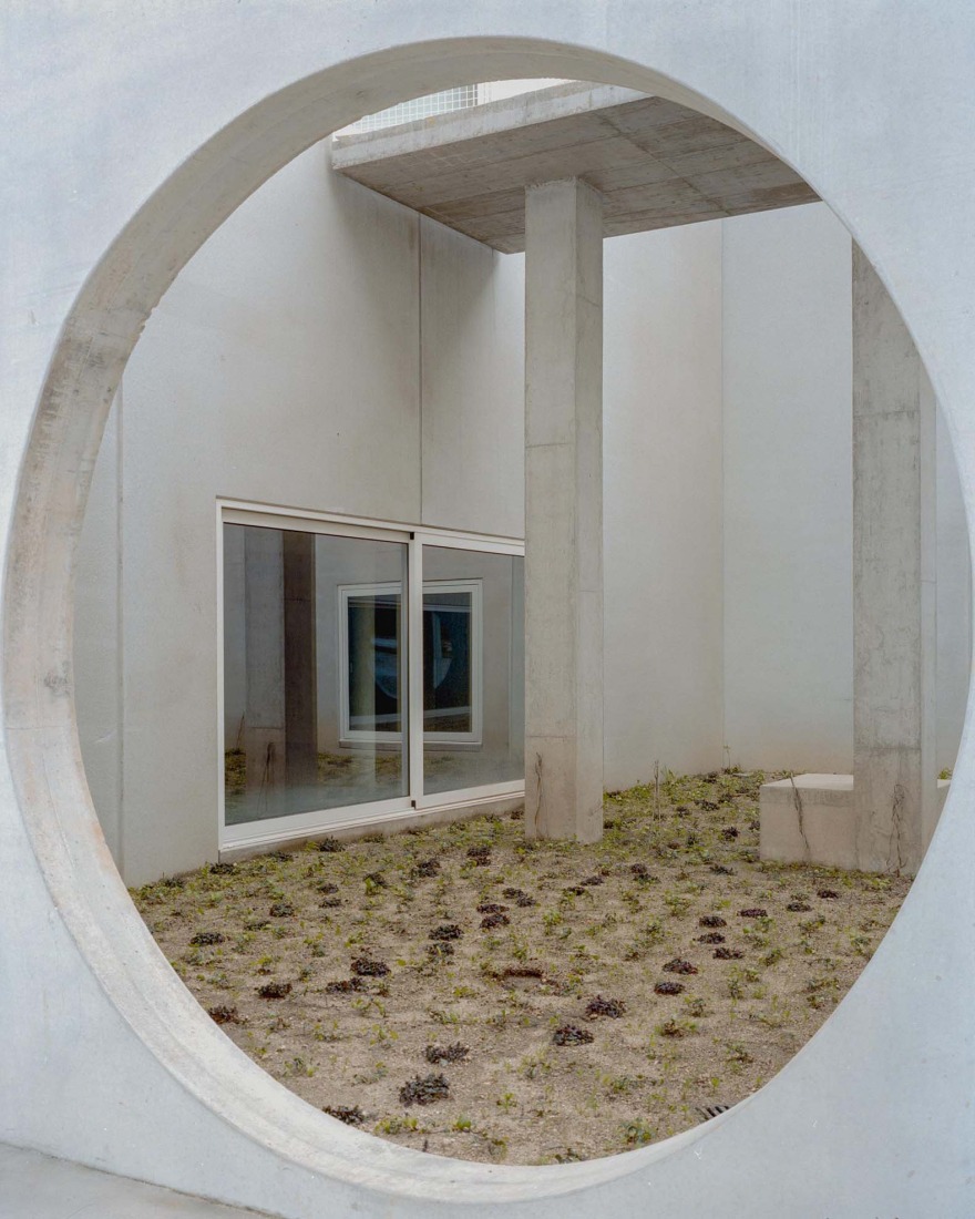 Corcet Headquarters Building by Nuno Melo Sousa. Photograph by Federico Farinatti. 