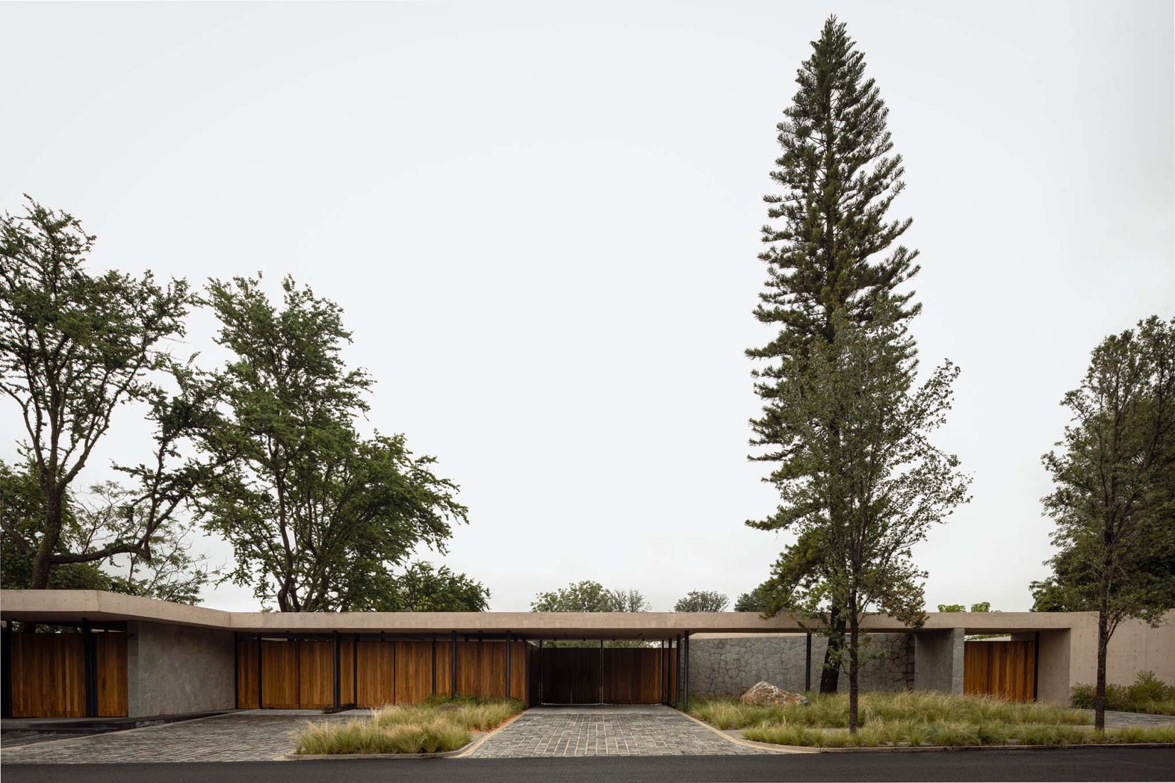 Exterior entrance façade to the development. Bosquet by Perimetral + AE Arquitectos. Photograph by Jesús López Cinco.