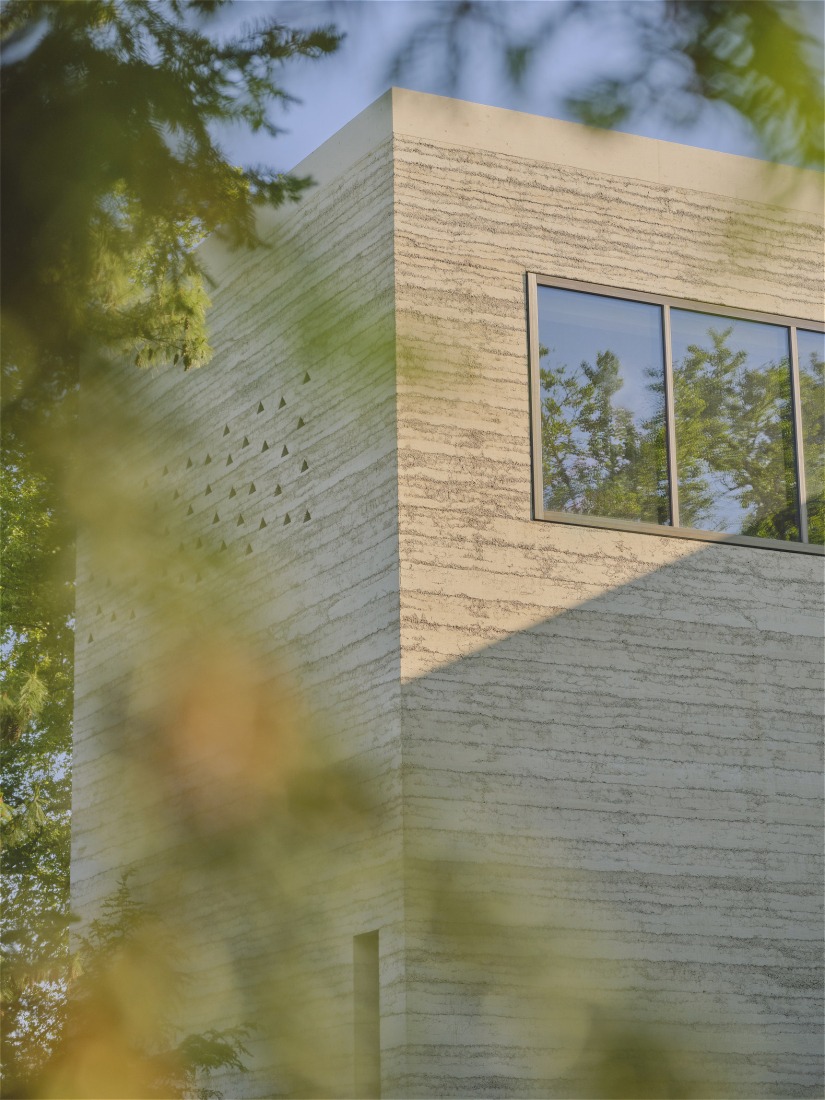 El conjunto ampliado de la Fondation Beyeler, Museo Wyss por Atelier Peter Zumthor. Fotografía por Mark Niedermann.
