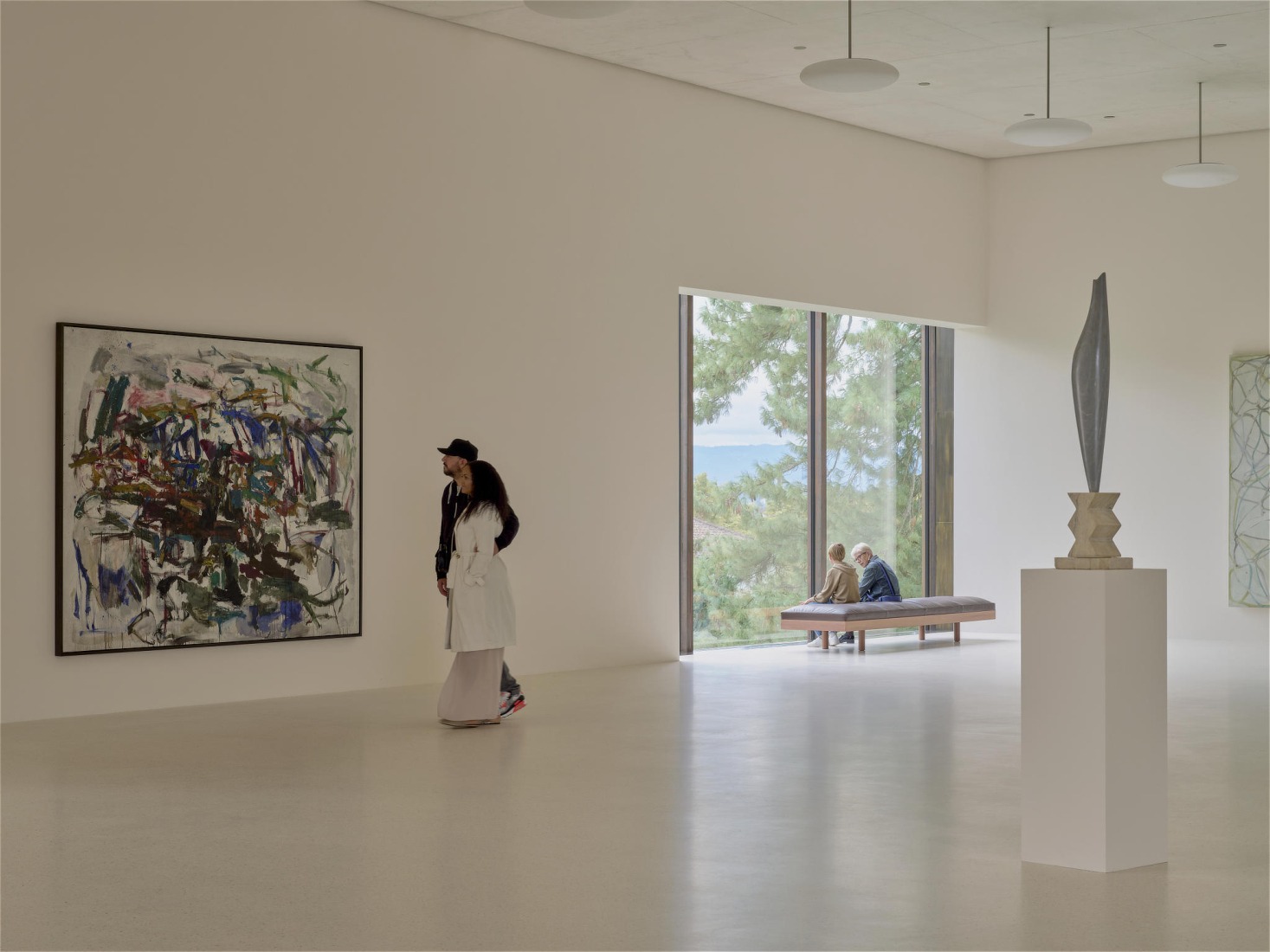 El conjunto ampliado de la Fundación Beyeler, Museo Wyss por Atelier Peter Zumthor. Vista de la instalación «Constellations». Fotografía por Mark Niedermann.