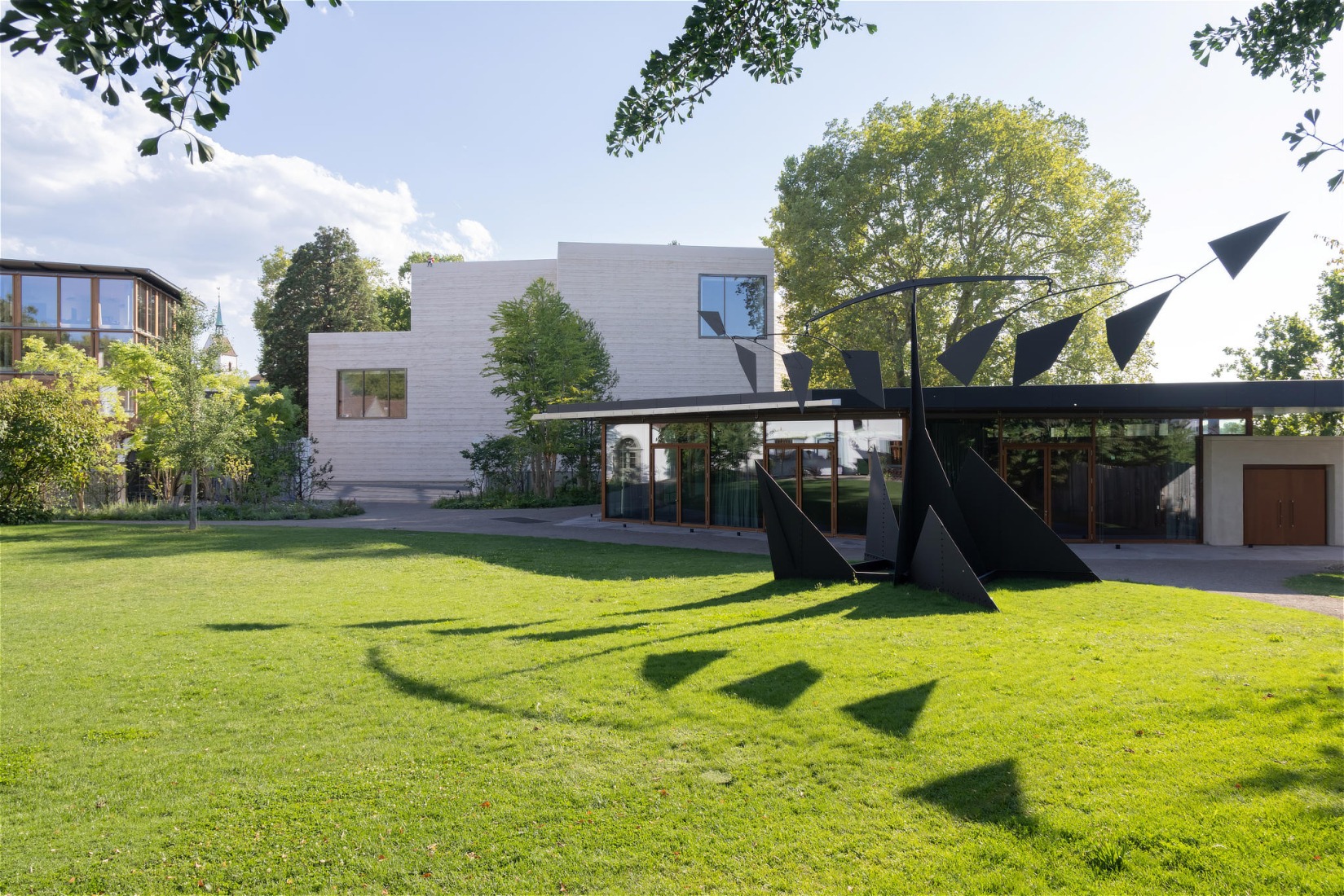 El conjunto ampliado de la Fundación Beyeler, Museo Wyss por Atelier Peter Zumthor. Fotografía por Iwan Baan.