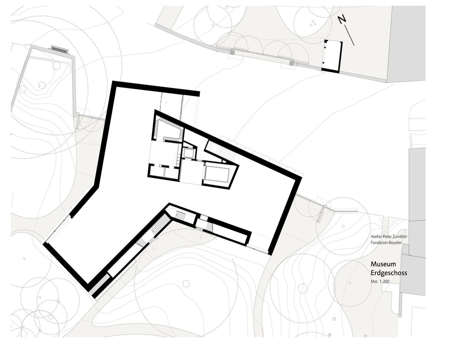 Plano de planta baja del Museo Wyss. El conjunto ampliado de la Fondation Beyeler: el Pabellón Ammann por Atelier Peter Zumthor. 
