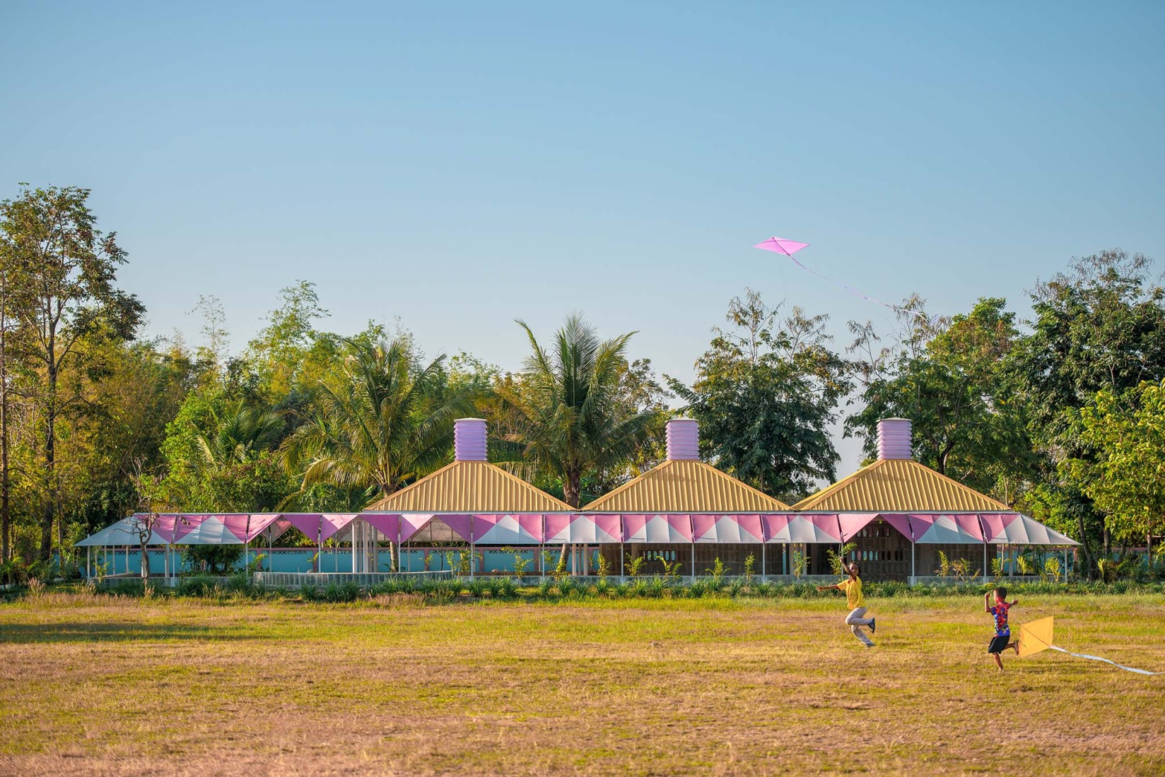 Bang Nong Saeng Kindergarten by Sarquella Torres Architects. Photograph by Beer Singnoi.