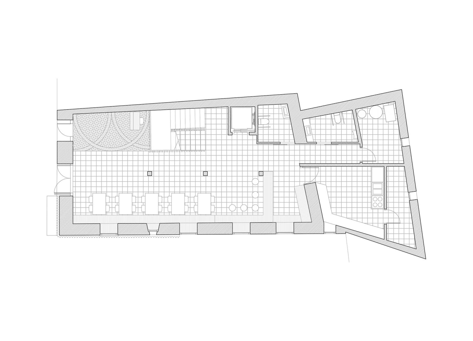 Plano de planta baja. Hotel en Sigüés por Sebastián Arquitectos.  