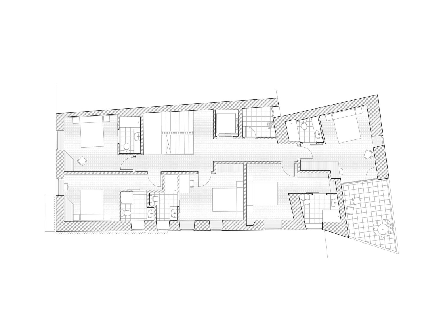 Plano de primera planta. Hotel en Sigüés por Sebastián Arquitectos. 