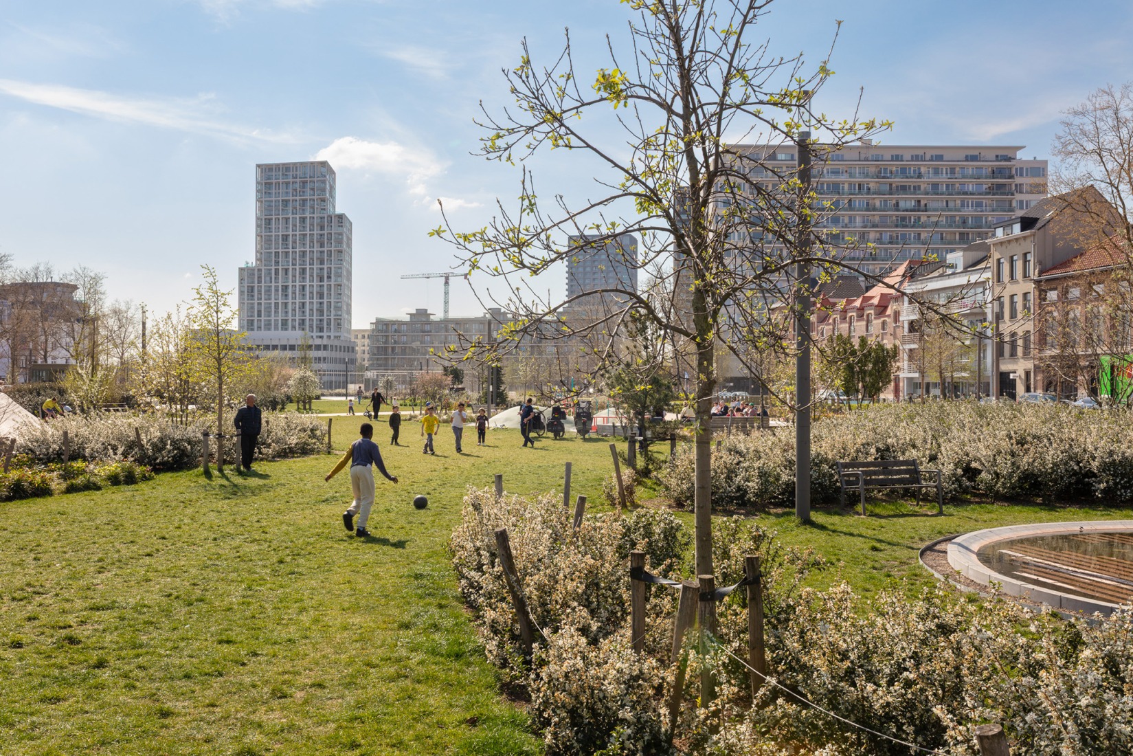 Zuidpark by Tractebel + ADR + Georges Descombes. Photograph by Isabelle Pateer.