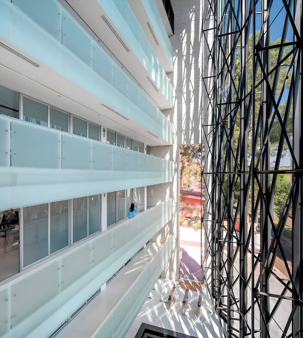 UAD Alamedas Tower by Jonathan Corral Arquitectos. Photograph by Recording Architecture.