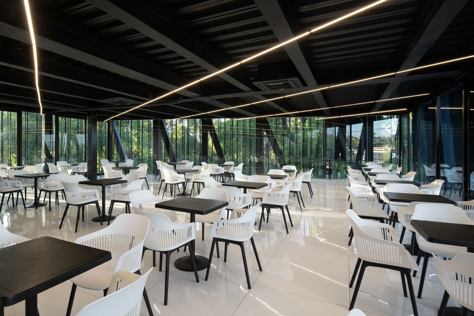 UAD Alamedas Tower by Jonathan Corral Arquitectos. Photograph by Recording Architecture.