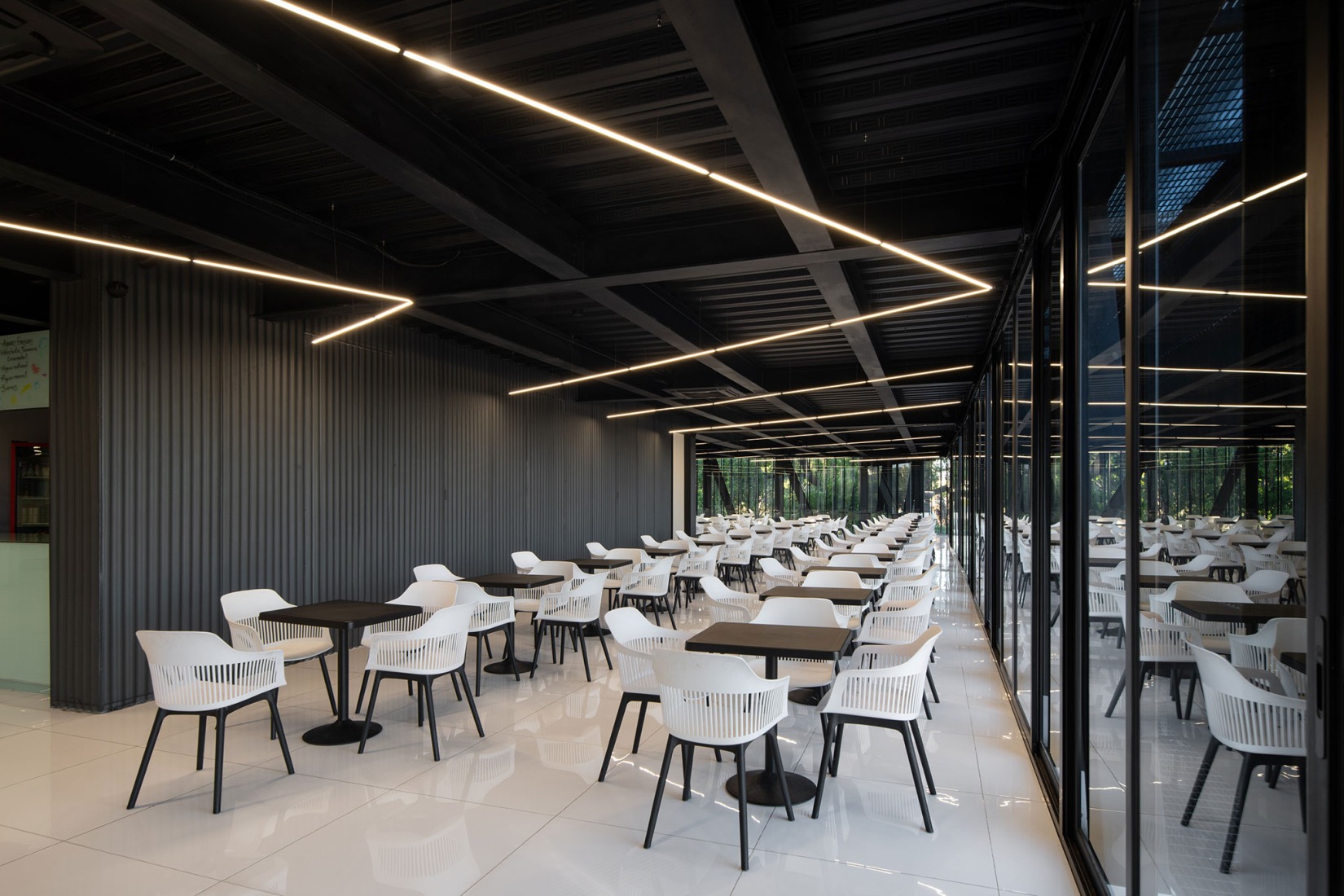 UAD Alamedas Tower by Jonathan Corral Arquitectos. Photograph by Recording Architecture.
