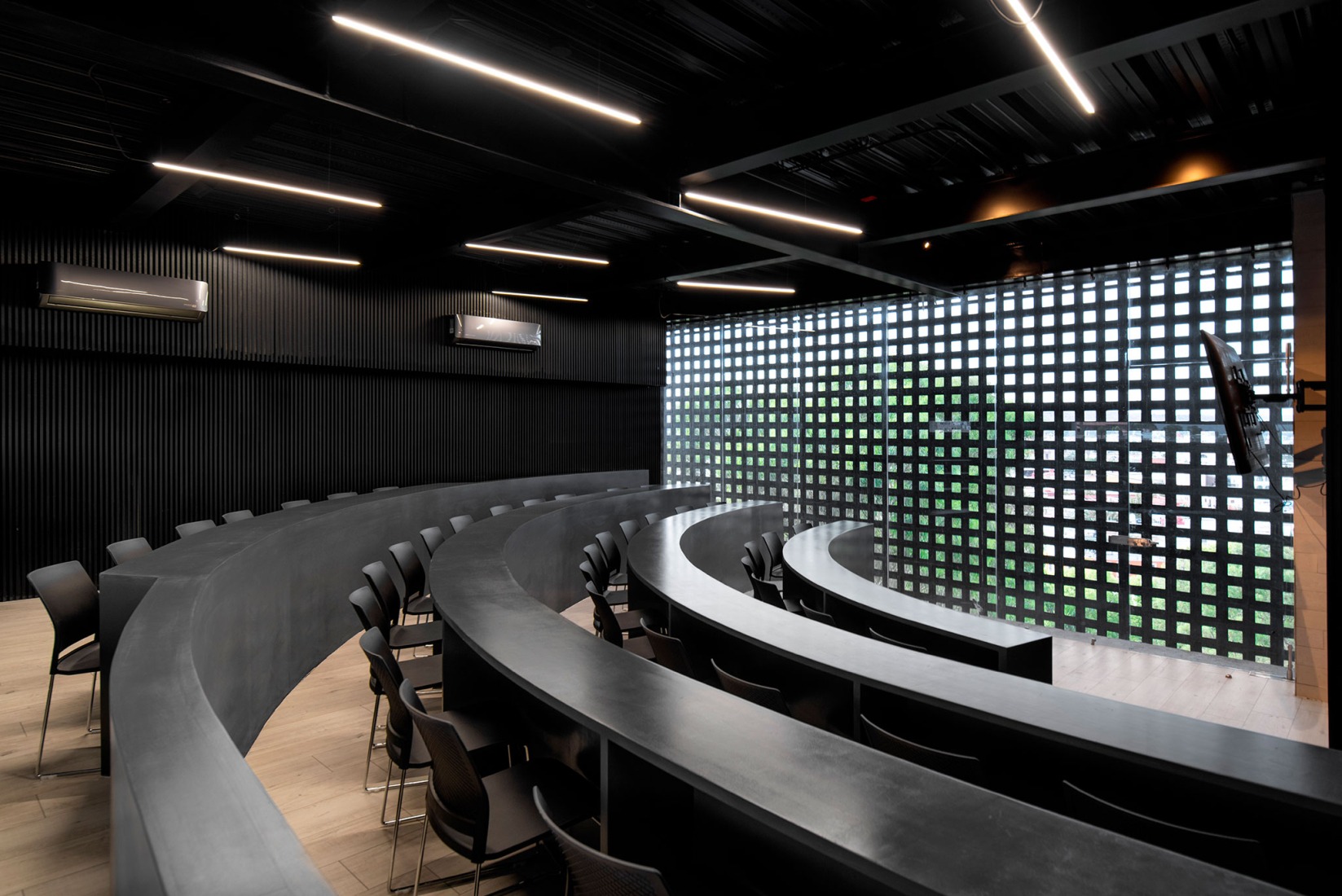 UAD Alamedas Tower by Jonathan Corral Arquitectos. Photograph by Recording Architecture.