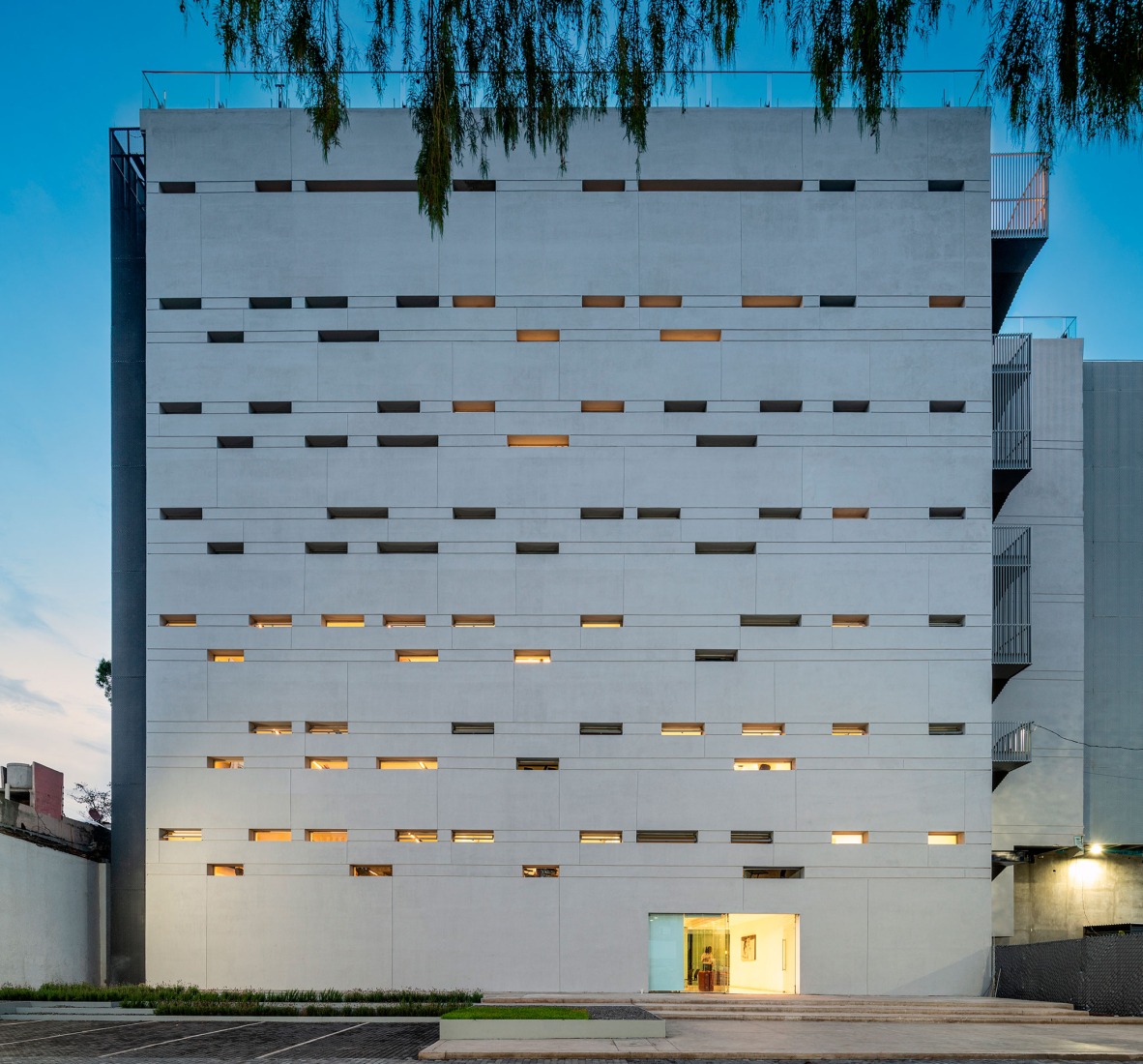 UAD Alamedas Tower by Jonathan Corral Arquitectos. Photograph by Recording Architecture.
