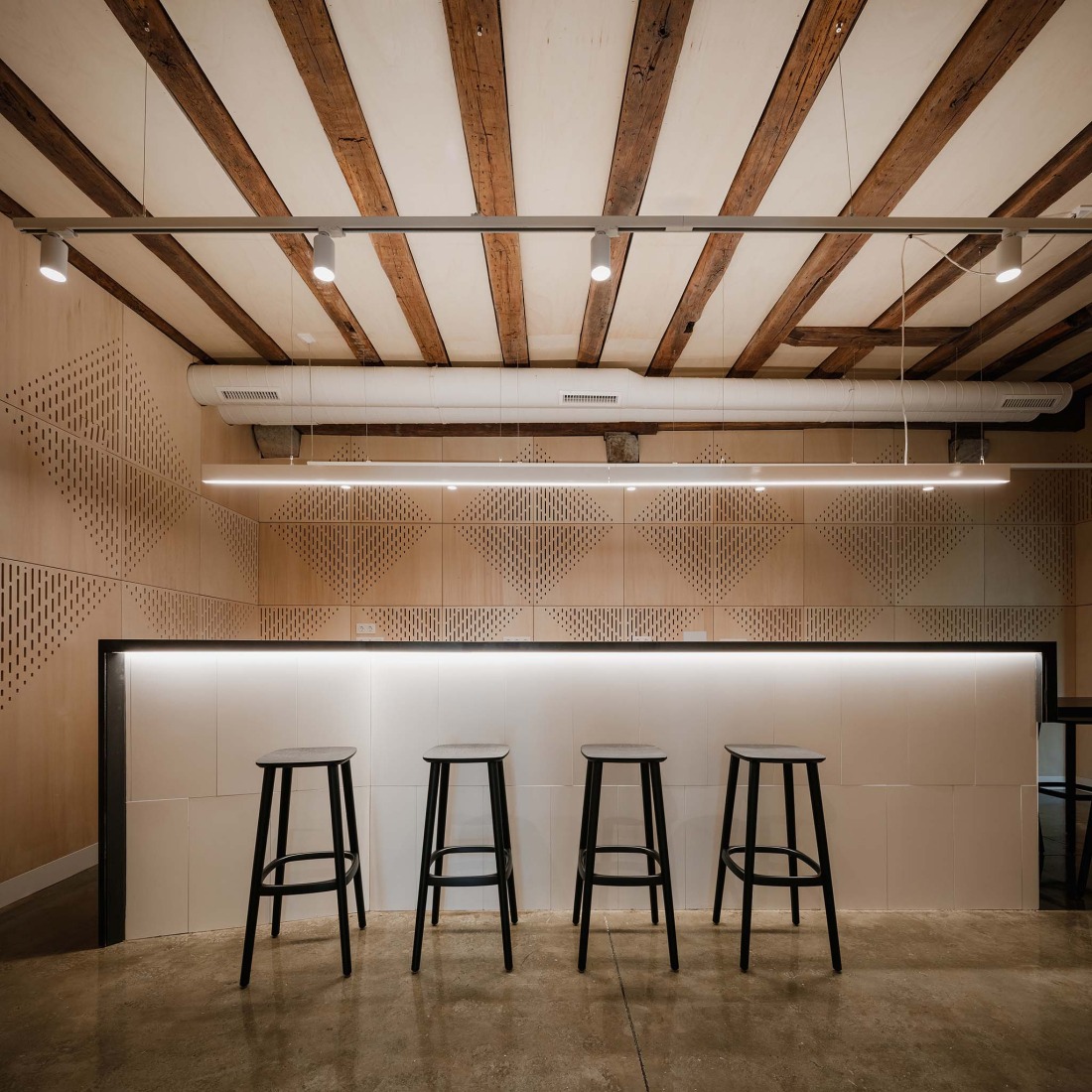 Edificio Elizatea por RUE arquitectos. Fotografía por Aitor Estévez.
