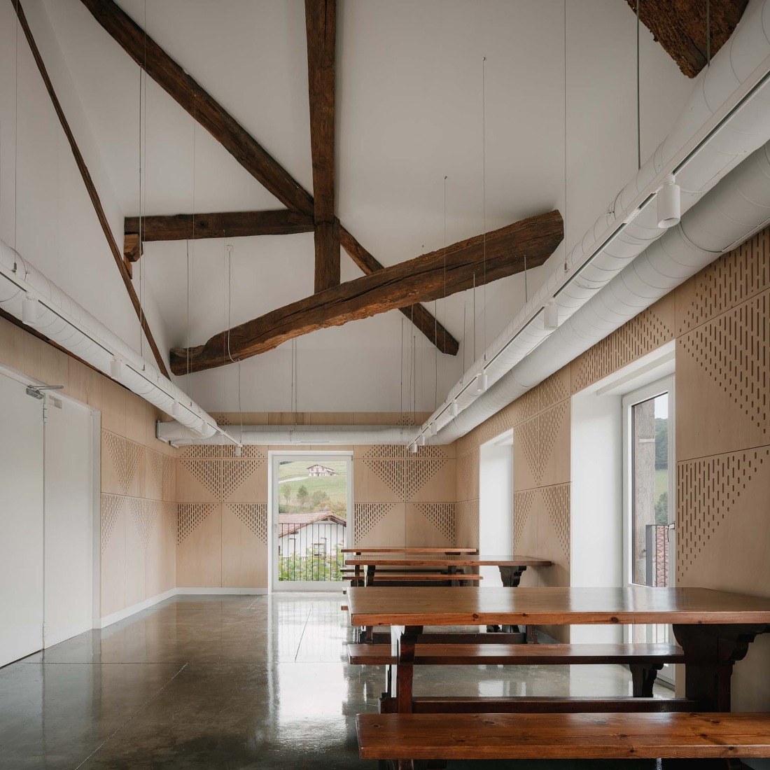 Edificio Elizatea por RUE arquitectos. Fotografía por Aitor Estévez.