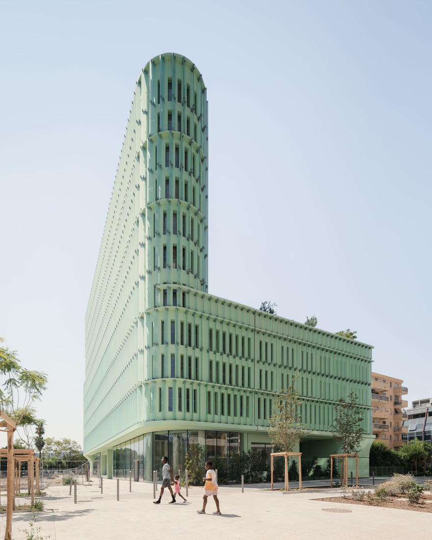 OASIS by Atelier Stéphane Fernandez. Photograph by Vladimir de Mollerat du Jeu.