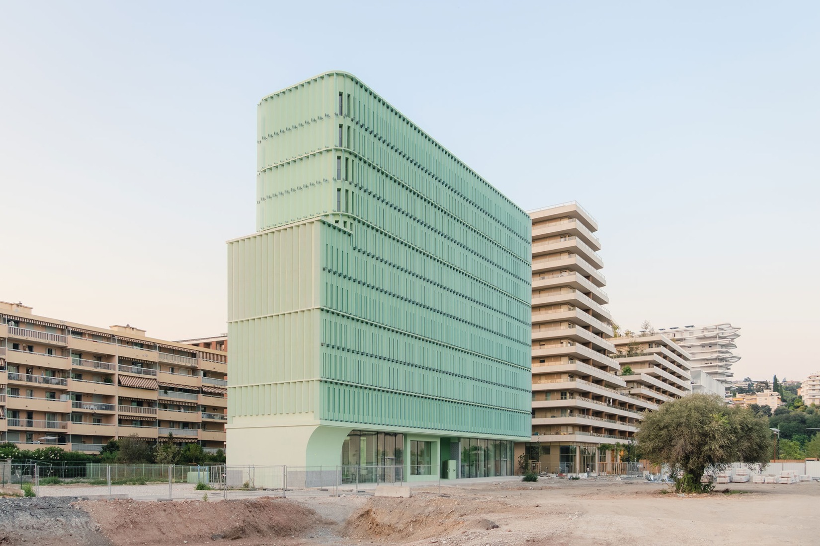 OASIS by Atelier Stéphane Fernandez. Photograph by Vladimir de Mollerat du Jeu.