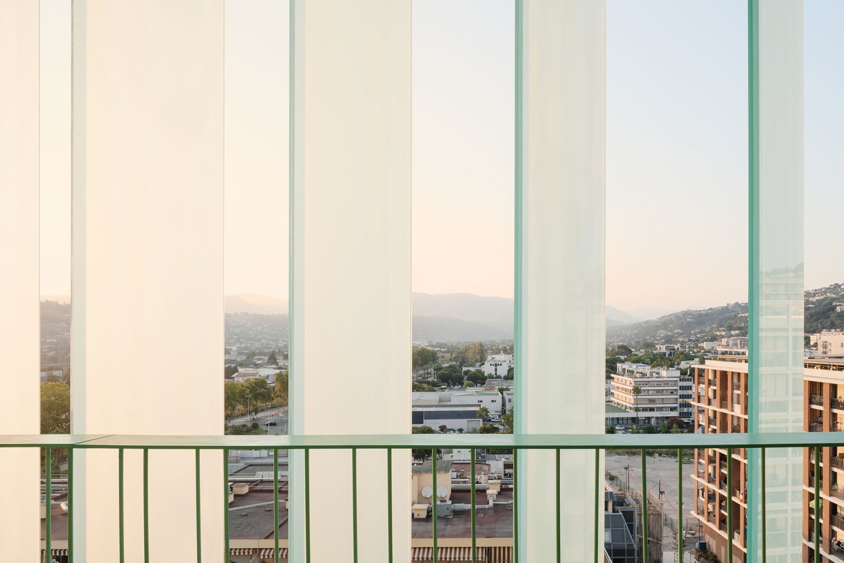 OASIS by Atelier Stéphane Fernandez. Photograph by Vladimir de Mollerat du Jeu.