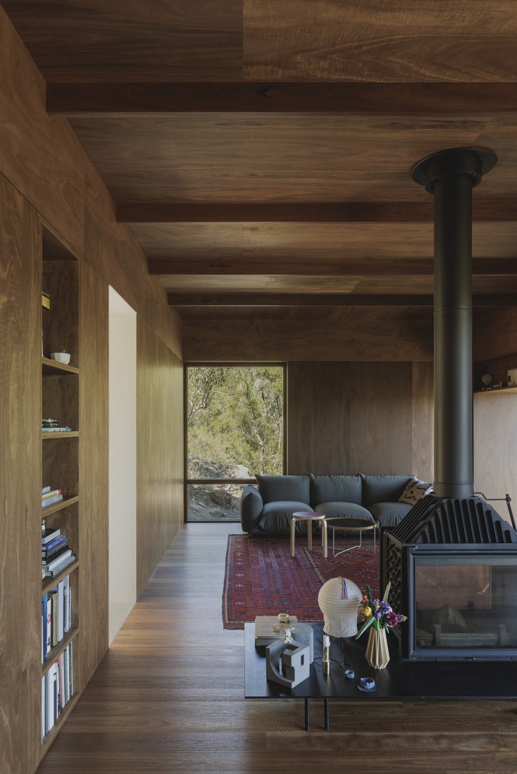Casa EA por Bokey Grant. Fotografía por Clinton Weaver.