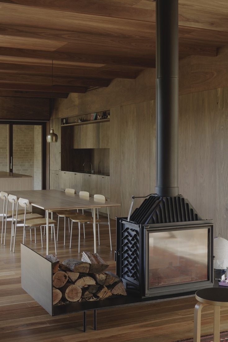 Casa EA por Bokey Grant. Fotografía por Clinton Weaver.