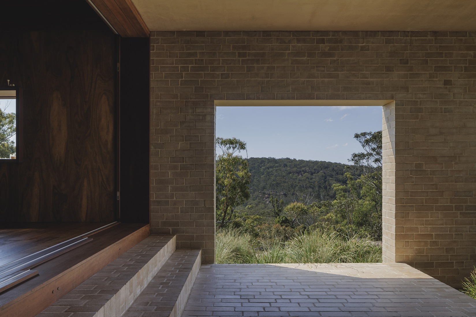 Casa EA por Bokey Grant. Fotografía por Clinton Weaver.