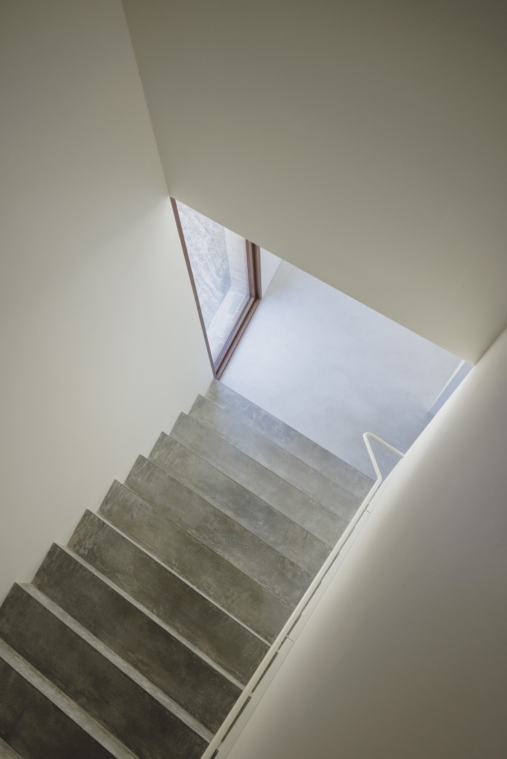 Casa EA por Bokey Grant. Fotografía por Clinton Weaver.