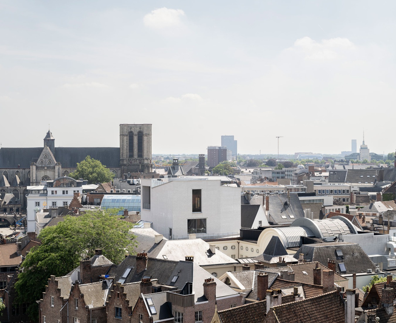 El Design Museum Gent por Carmody Groarke y ATAMA. Fotografía por Michiel De Cleene.