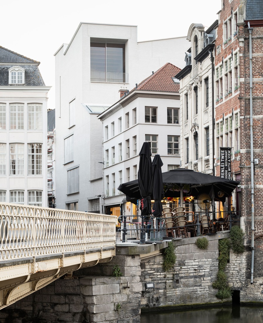 El Design Museum Gent por Carmody Groarke y ATAMA. Fotografía por Michiel De Cleene.