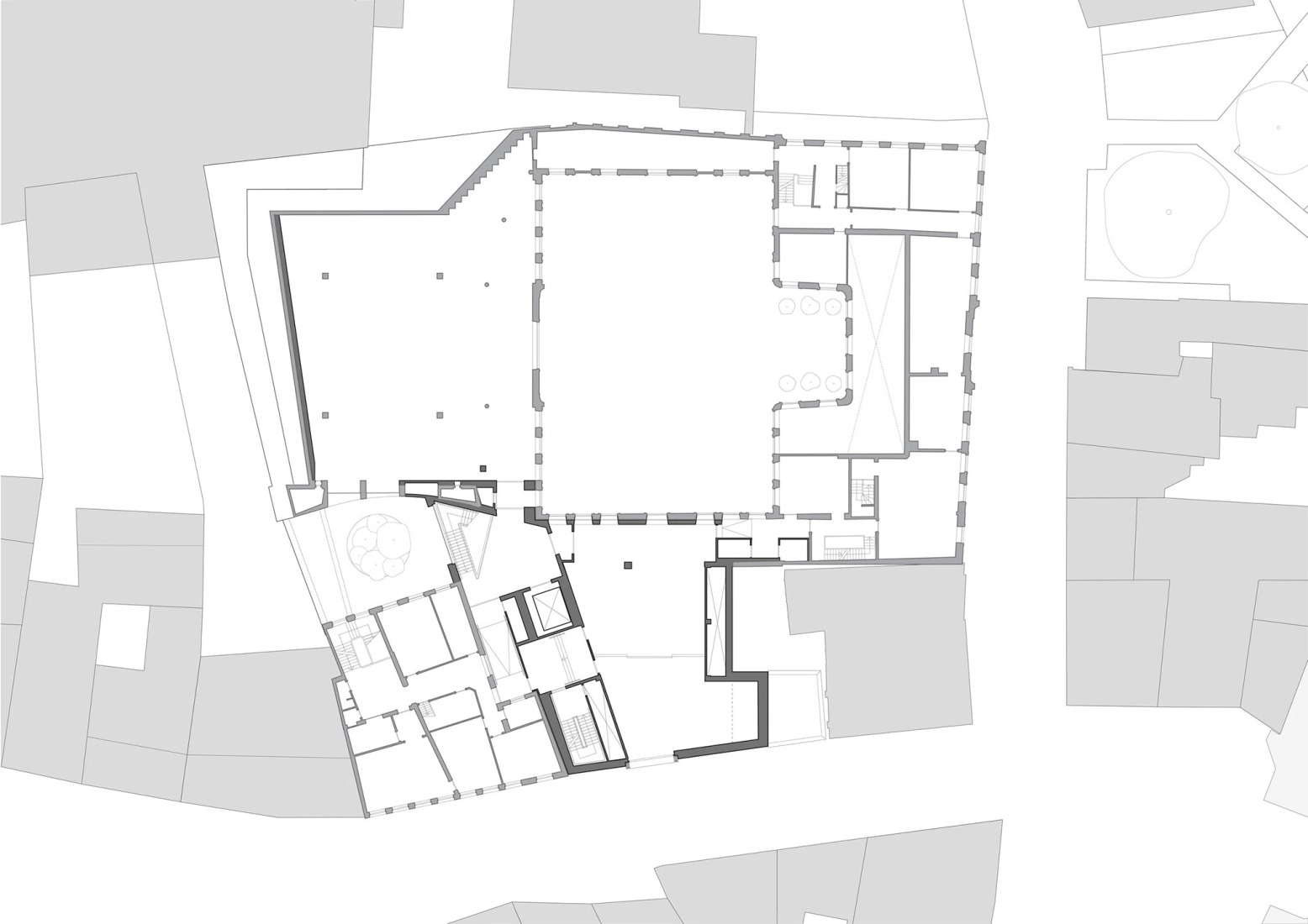 Plano de primera planta. El Design Museum Gent por Carmody Groarke y ATAMA.