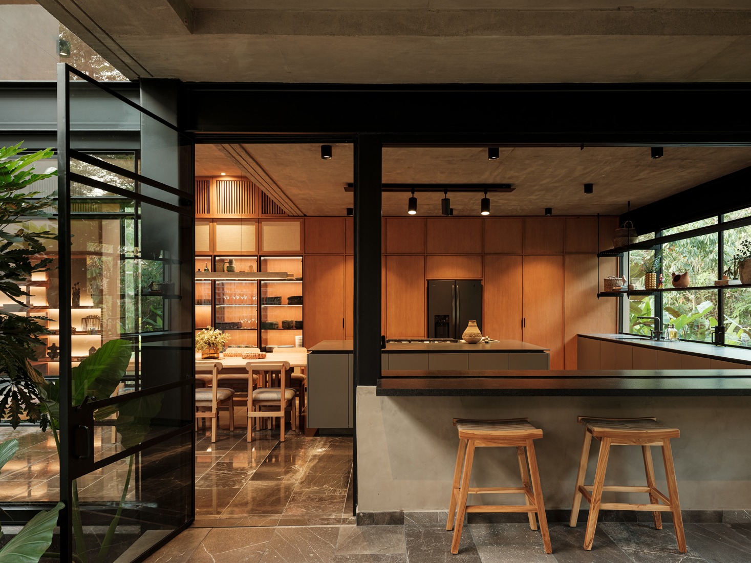 Casa Akina por Di Frenna Arquitectos. Fotografía por Lorena Darquea.