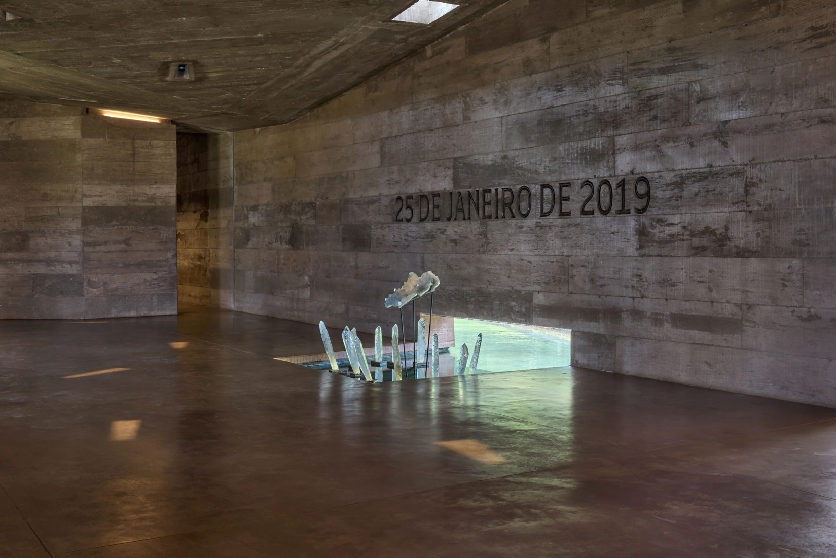 Memorial de Brumadinho por Gustavo Penna Arquitetos Associados. Fotografía por Jomar Braganca.