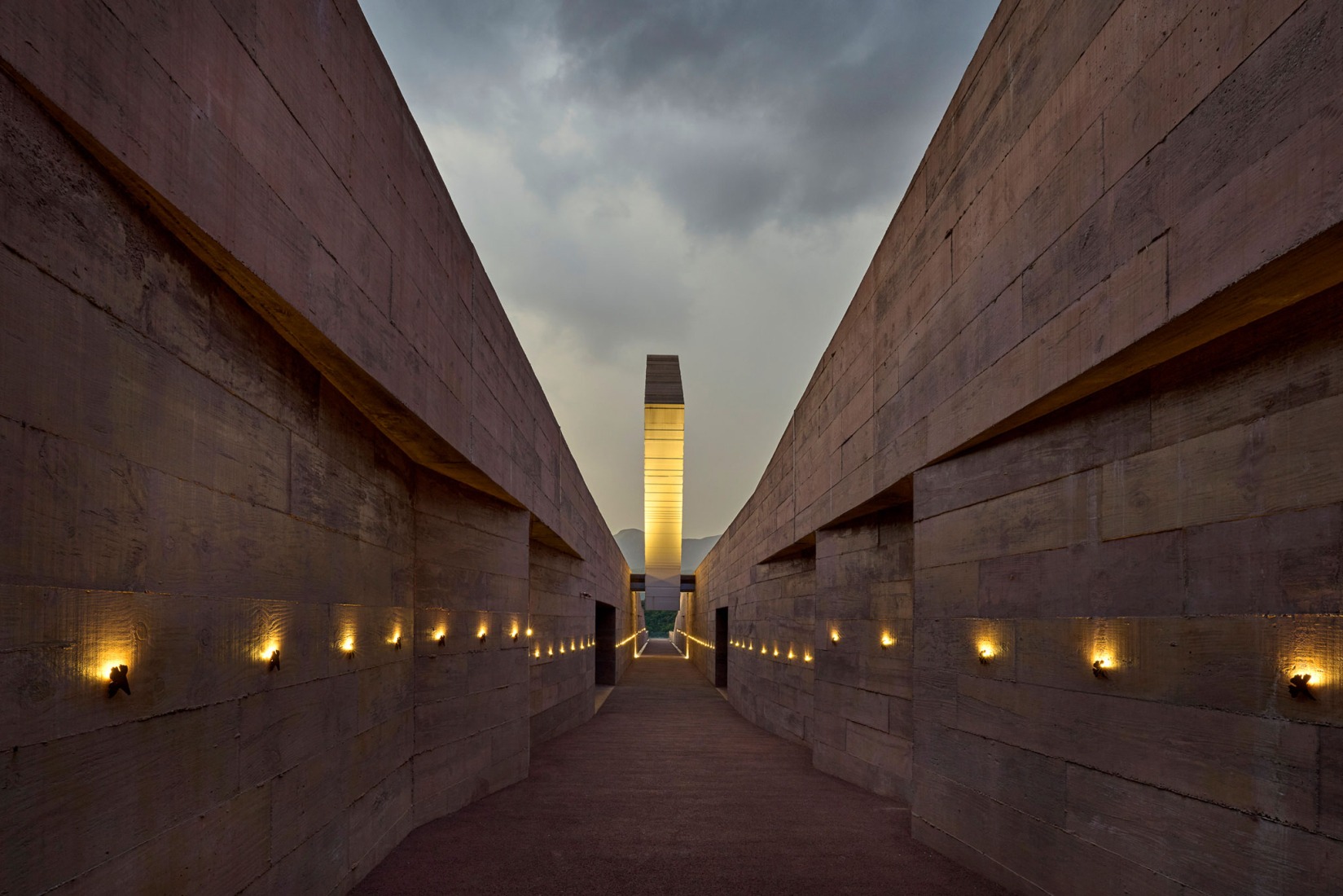 Memorial de Brumadinho por Gustavo Penna Arquitetos Associados. Fotografía por Jomar Braganca.